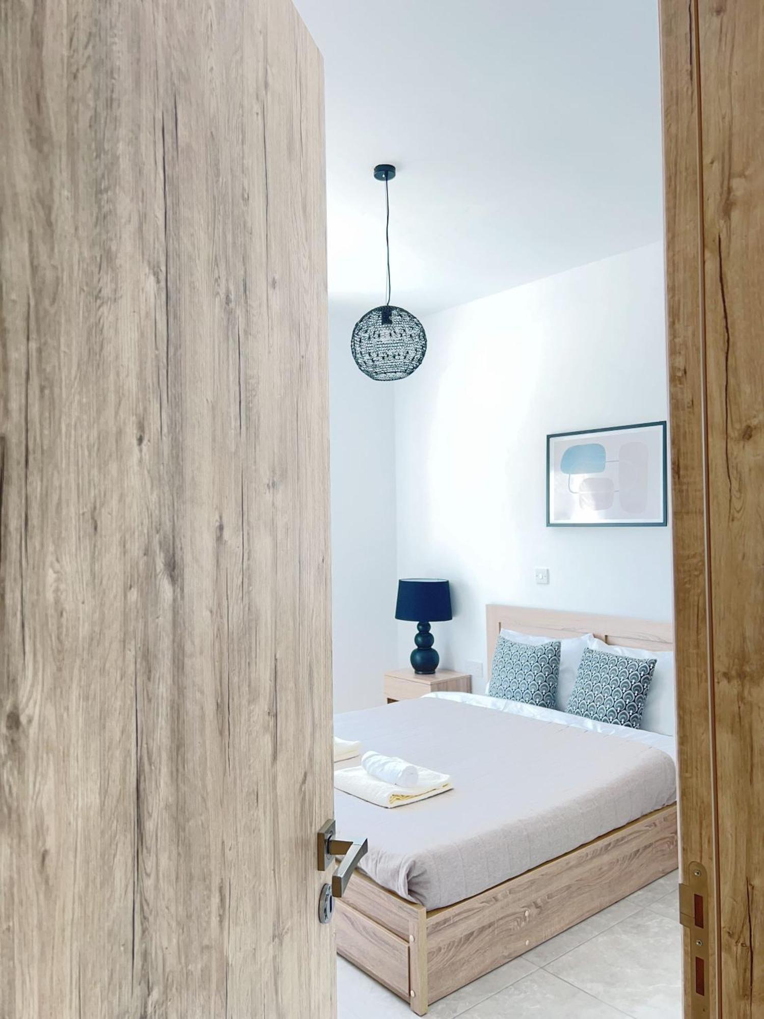 White Mountain Pool Villas Пафос Екстериор снимка