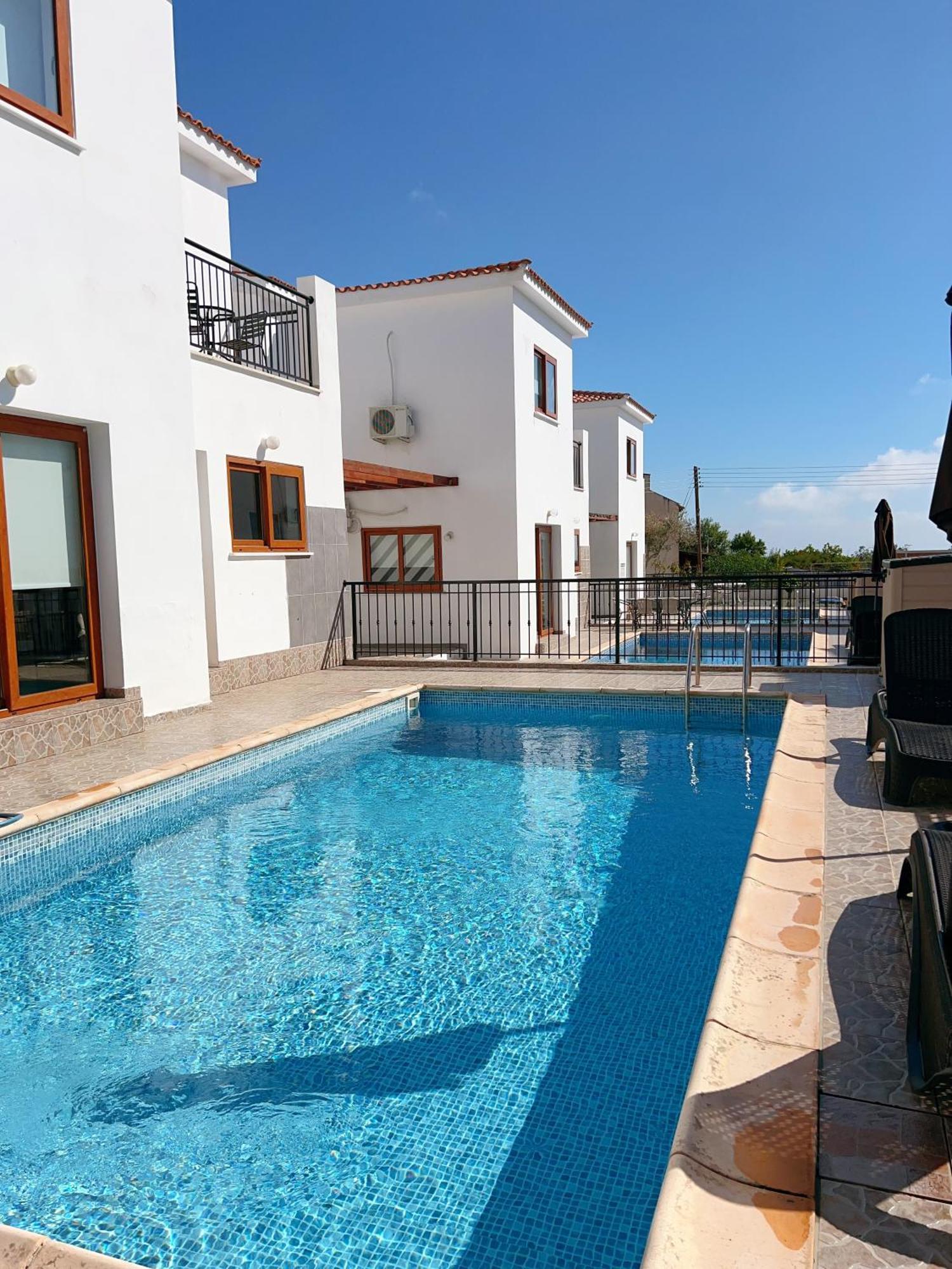 White Mountain Pool Villas Пафос Екстериор снимка
